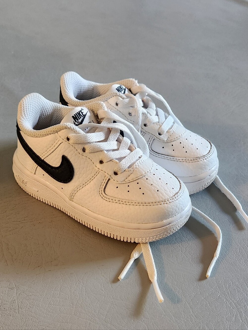 Nike Air Force 1 White/Black Toddler Size 6C